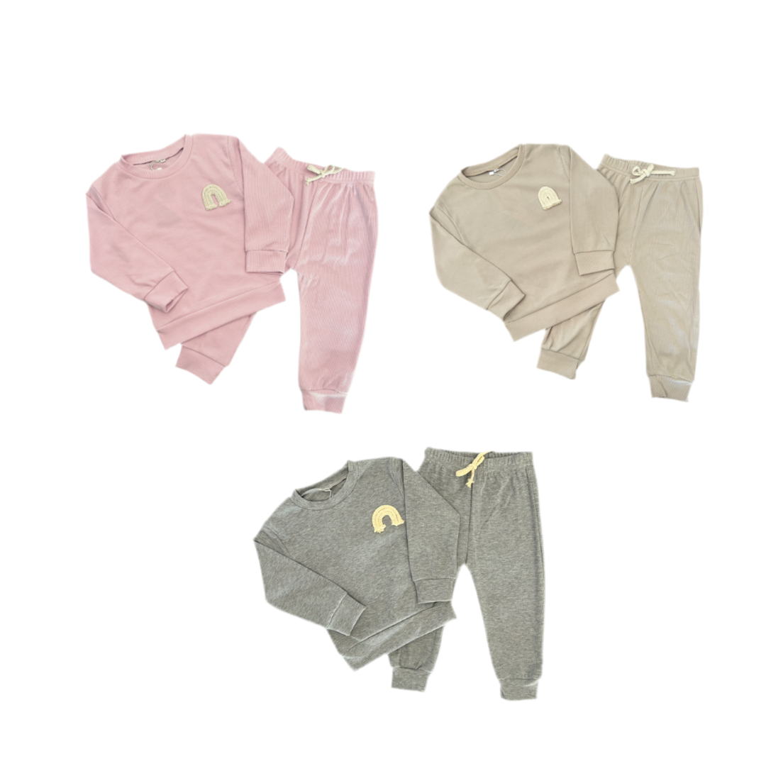 Conjunto Polerón y Pantalón